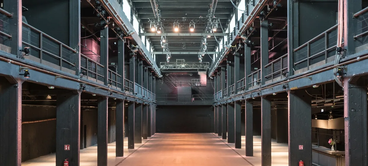 Eventaufbau im Motorwerk Berlin