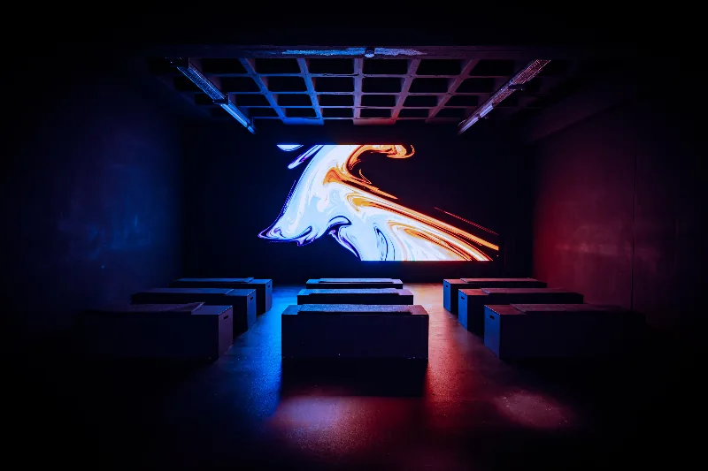 Champagner-Bar in der P61 Gallery
